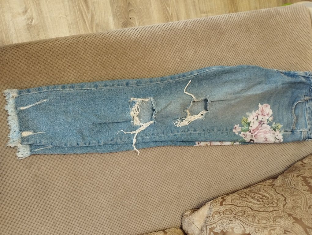 Продам новые джинсы