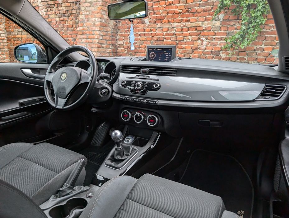 Alfa Romeo Giulietta 1.4 Turbo * Nawigacja * Mały Przebieg * Śliczna