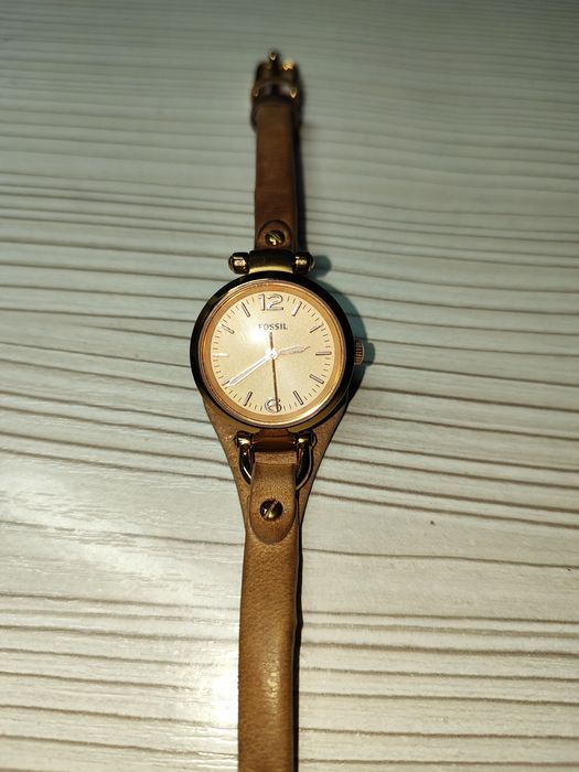 Женские часы Fossil