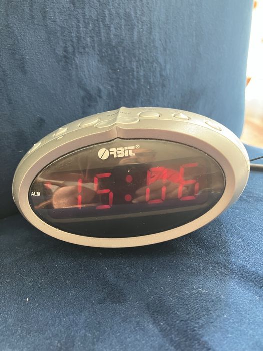 Radio Despertador Orbit