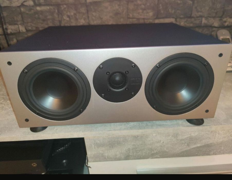 Kino domowe Nubert 5.0 centralny fronty i 2x dipol