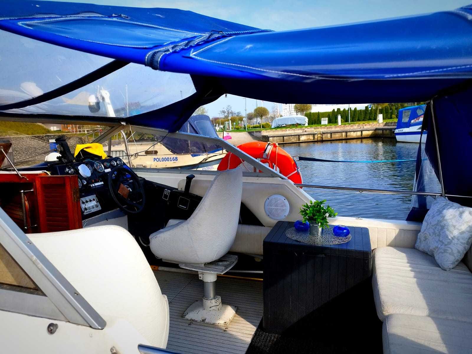 Jacht motorowy houseboat 7,5m b. doinwestowany. Przyczepa Czytaj opis