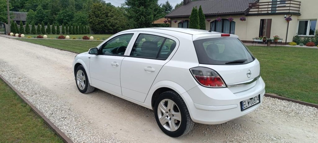 Opel Astra H 1.7D 197tys przebiegu 2009r.