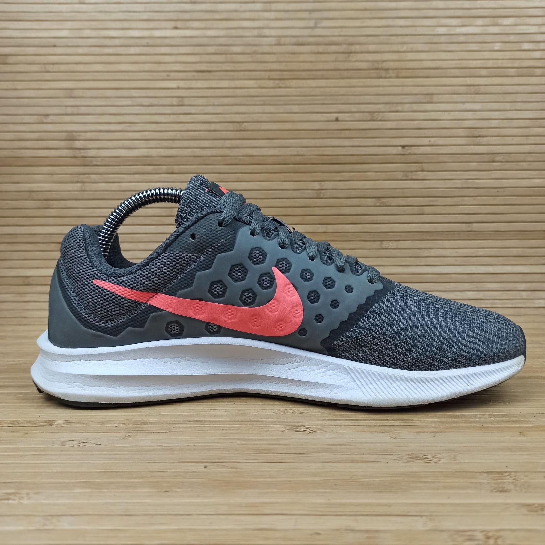 Кросівки Nike Downshifter 7 Розмір 41 (26,5 см.)