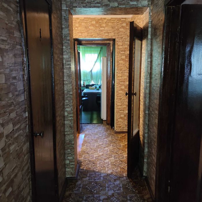 Здається трикімнатна квартира в м. Жовті Води