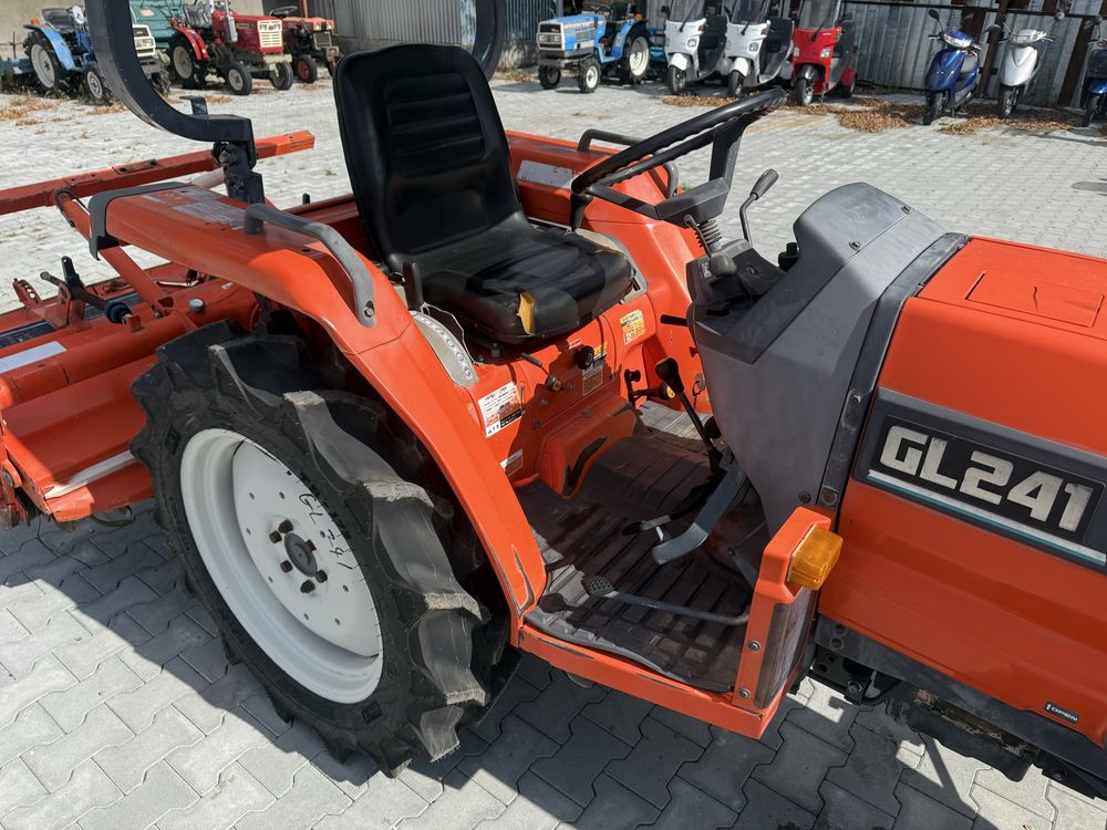 Японський трактор Kubota GL241