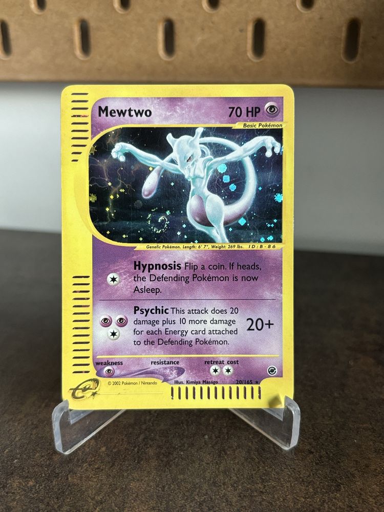 Karta Pokemon - Mewtwo holo - swirl