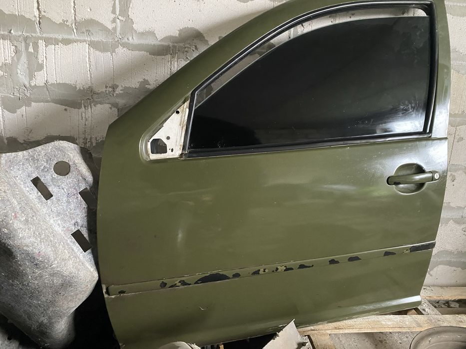 Двері на машини ford galaxy 1999р, ford mondeo 3, Golf 5, audi 4 1998р