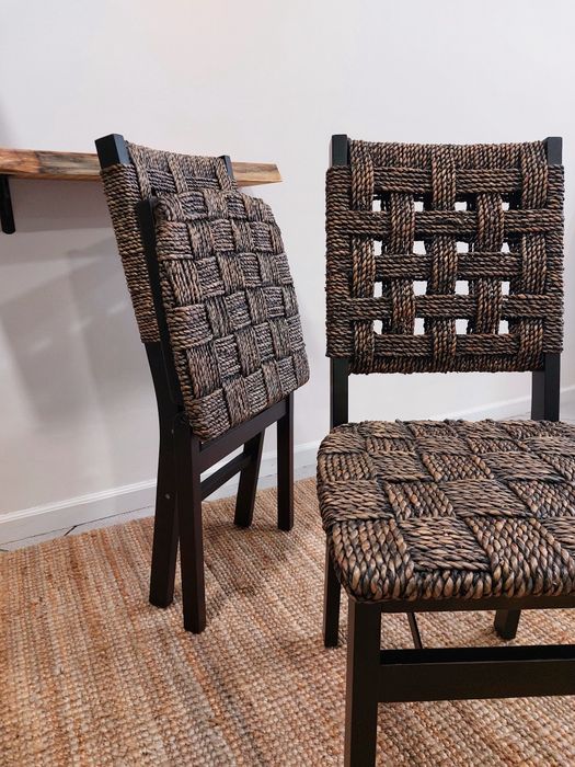 2 cadeiras dobraveis em madeira e corda novas