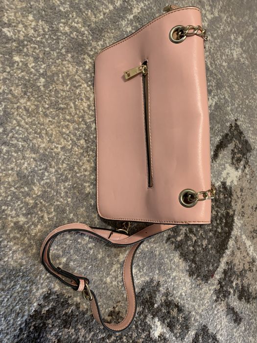 рожева сумочка