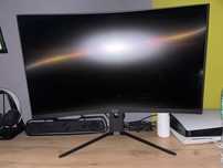 sprzedam monitor MSI MAG 32”