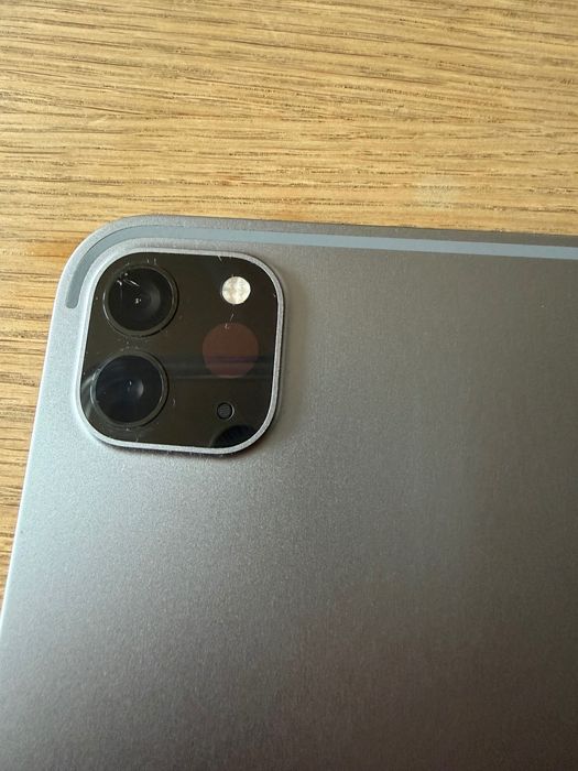 Планшет Apple iPad Pro 12.9" 2022 WiFi 128GB Space Grey (MNXP3)