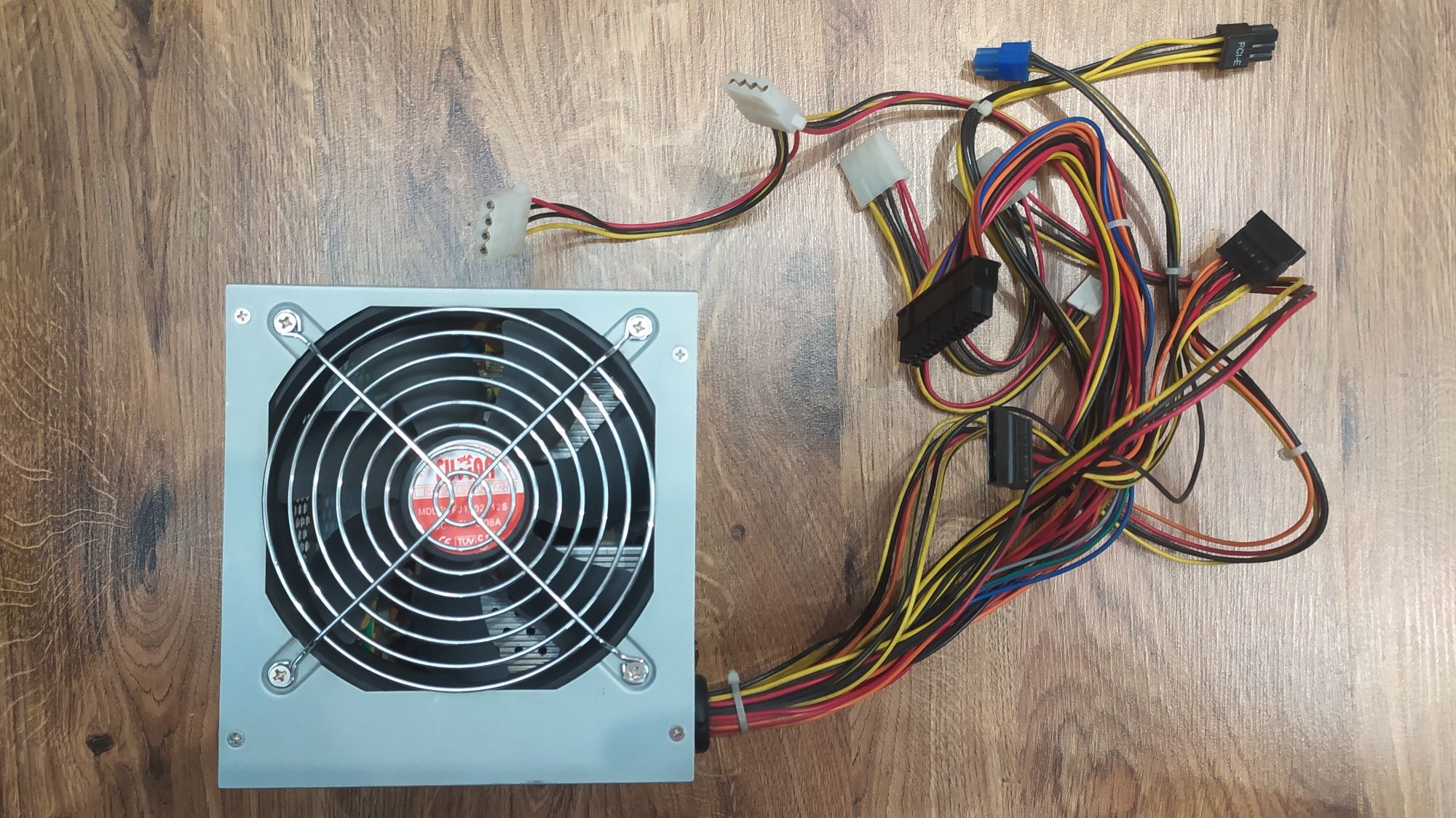 Блок питания 400w.