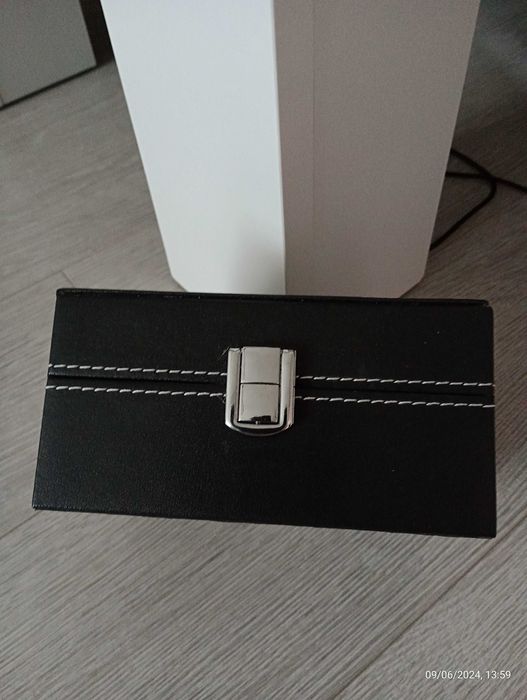 Etui na trzy zegarki