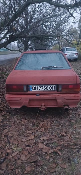 Продам мазду 323