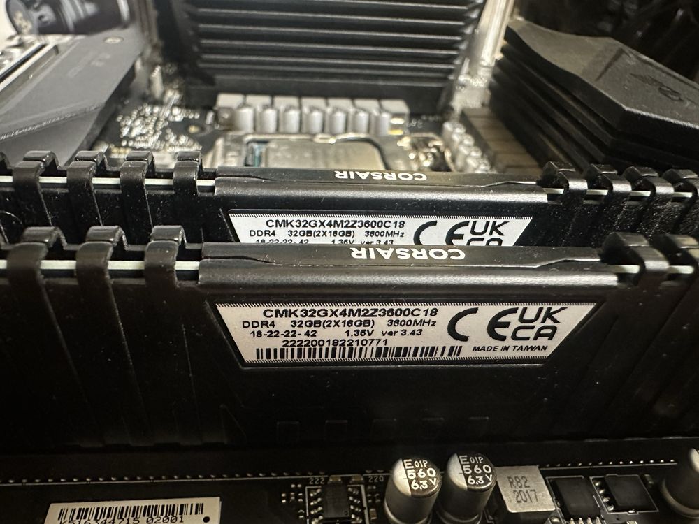 Zestaw i7-10700k + Z490 + 32 GB RAM