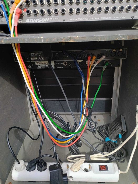 Rack audio - ibanez + yamaha REV 500 Samson MPL 224