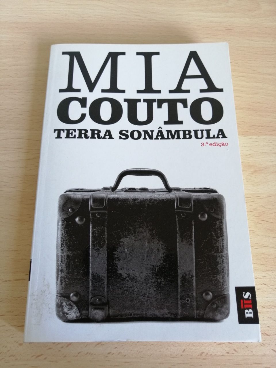 Livro Terra Sonâmbula