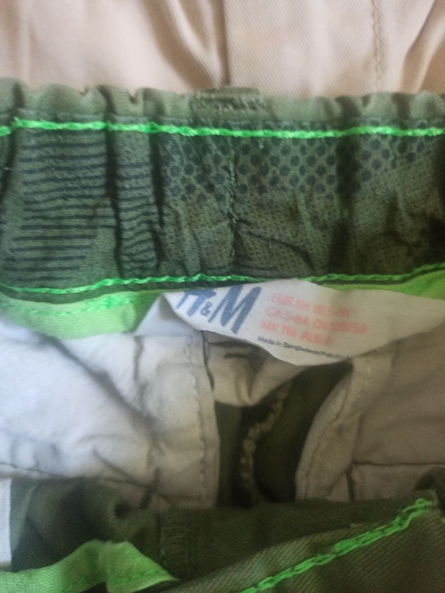 Sprzedam dwie pary krótkich spodenek H&M, r 116