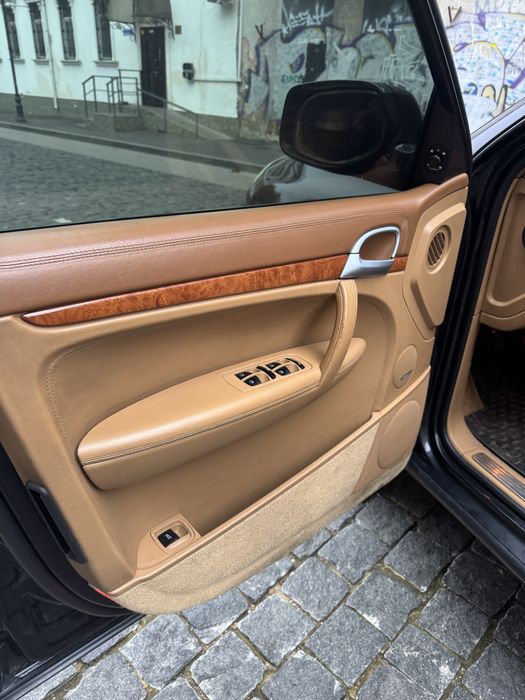 Porsche Cayenne 4.8 Turbo S