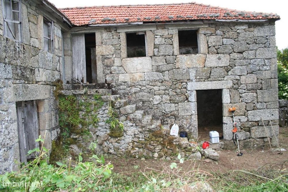 Moradia T0 para venda