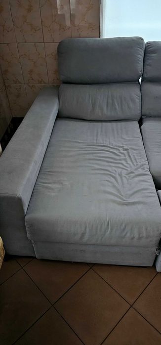 Sofa retratil chaise long com arrumo por baixo