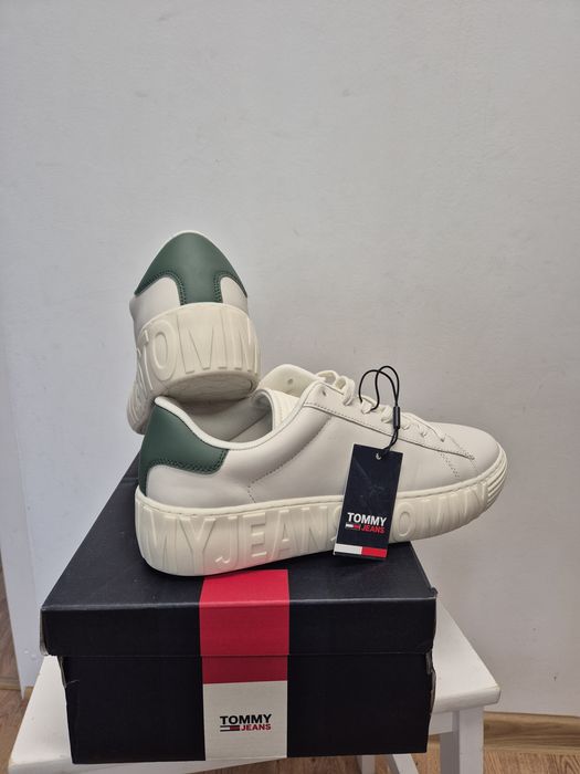 Nowe buty Tommy Jeans – rozmiar 44
