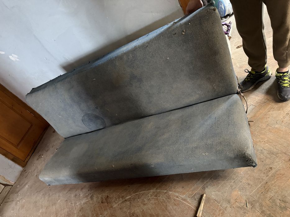 Безкоштовно відаємо  матраси крісло