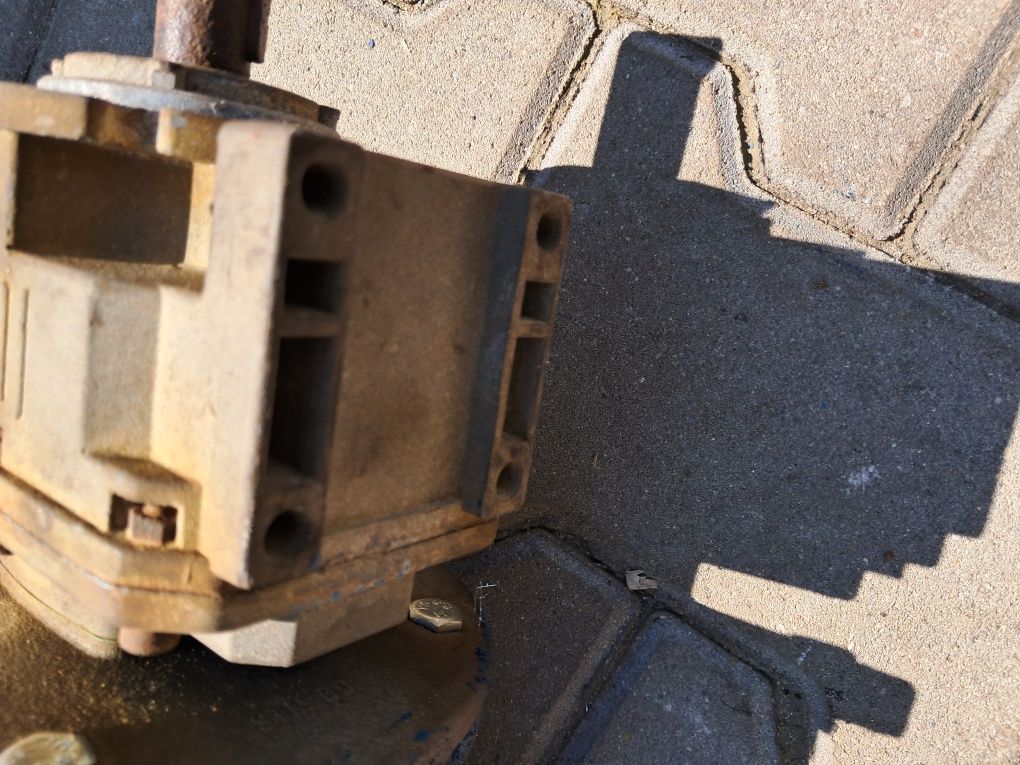 Okazja motoreduktor 0.55kw 100obr naped maszynki do mięsa