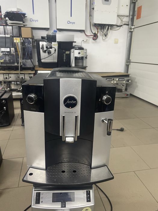 Кавомашина Jura Impressa C5