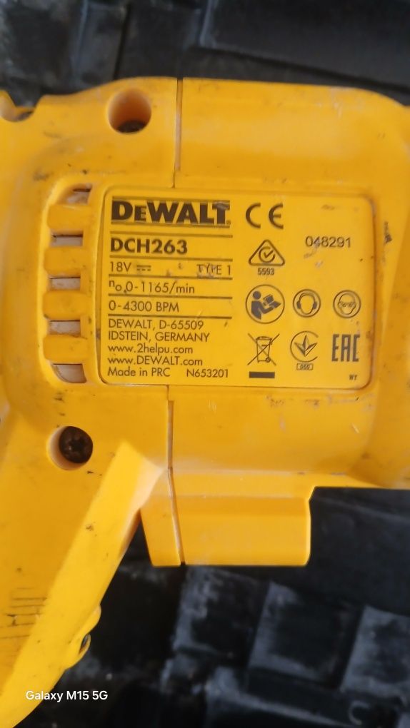 Młotowiertarka Sds dewalt 3j