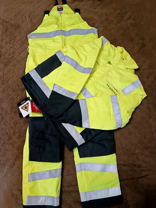 Спецодяг зимовий сигнальний робочий одяг світловідбиваючий спецовка
