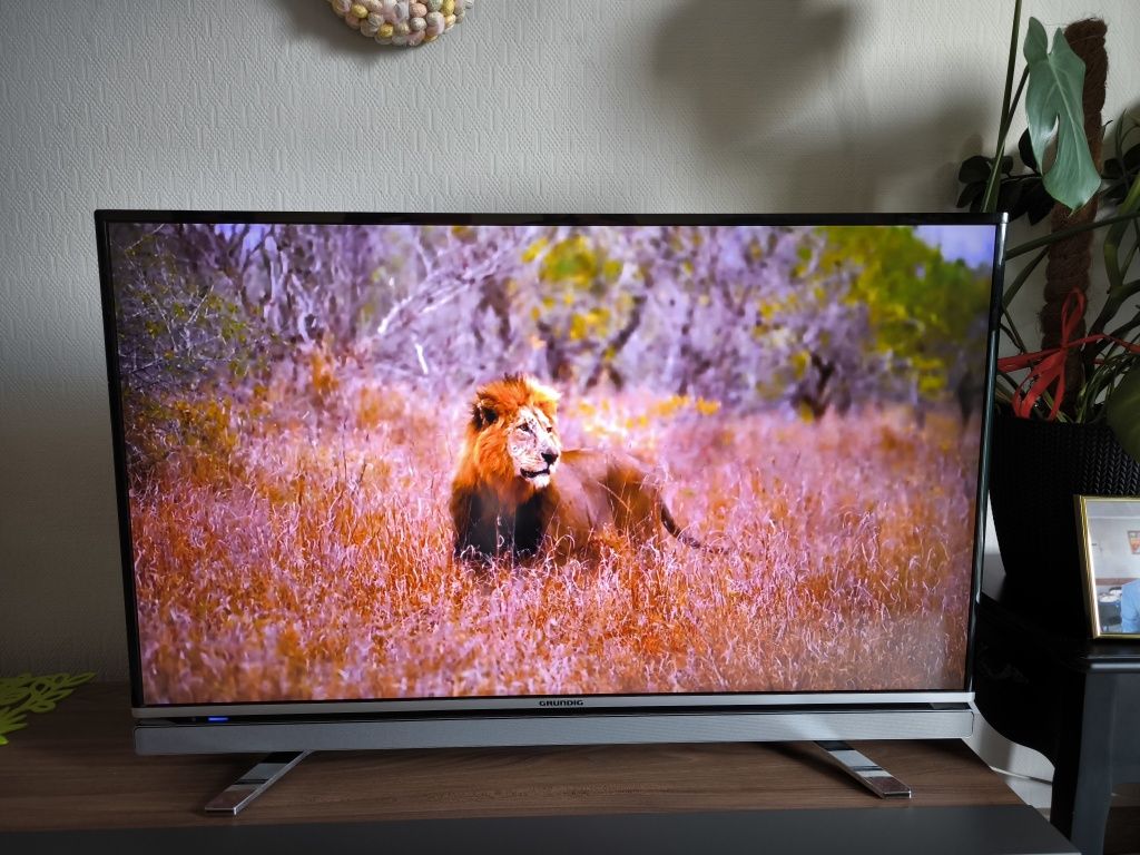 Telewizor LED Grundig 43 SMART DVB-T2 Wifi
