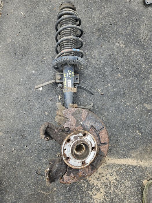 Mcperson zwrotnica lewa prawa  przód skoda fabia II Lift