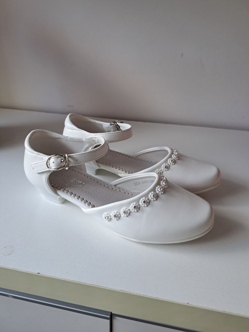 Nowe lakierki, buty komunijne +Nowe rekawiczki