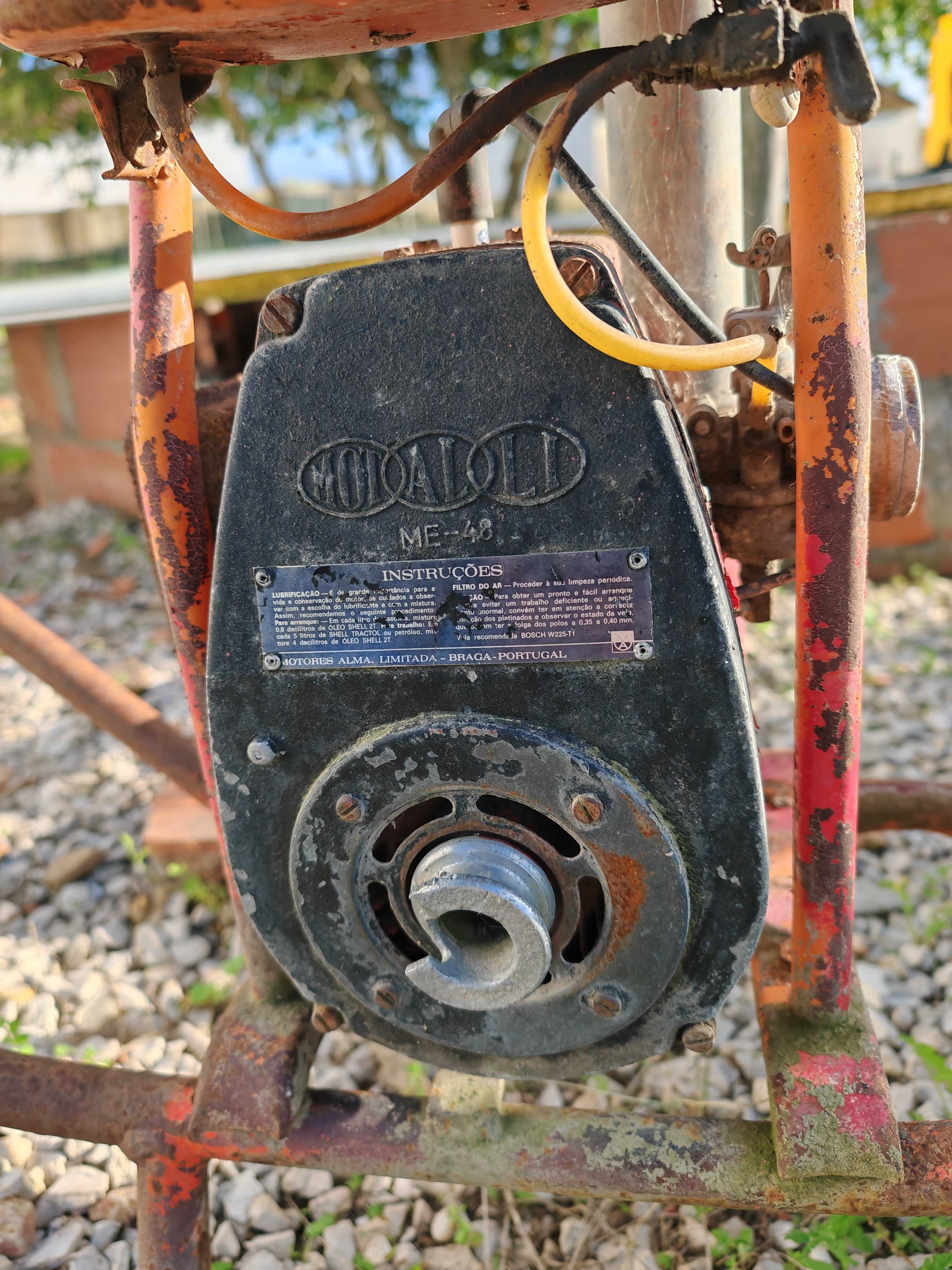 Prenca e celha, motor