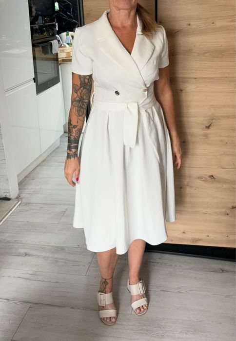 Piekne elegancka biala sukienka midi M Livien