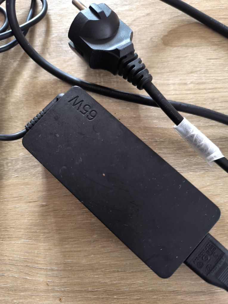 Carregador portátil lenovo
