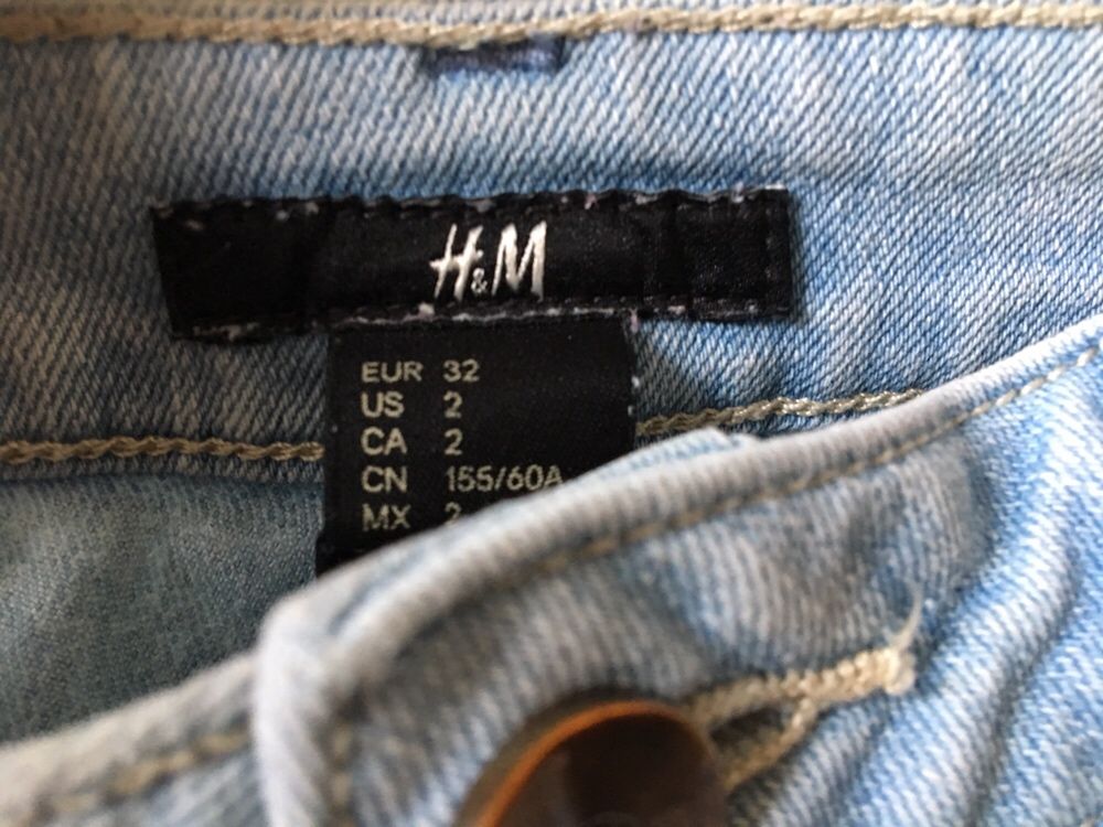 Krótkie spodenki H&M