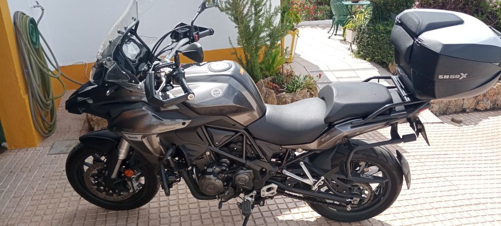 Vendo Benelli trk 502