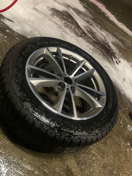 UWAGA - IDEALNY STAN, Felgi 17 BMW X + 4 opony zimowe