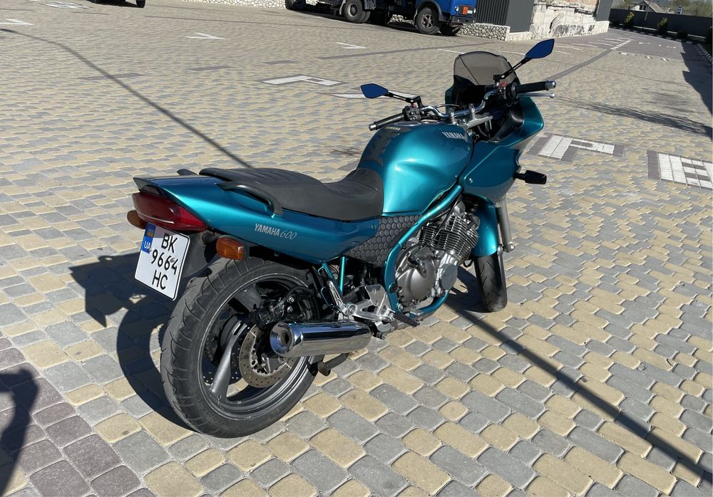 Yamaha XJ-600S 1996