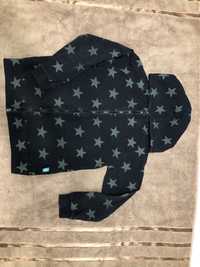 Bluza z kapturem czarna gwiazdy zielone 134/140