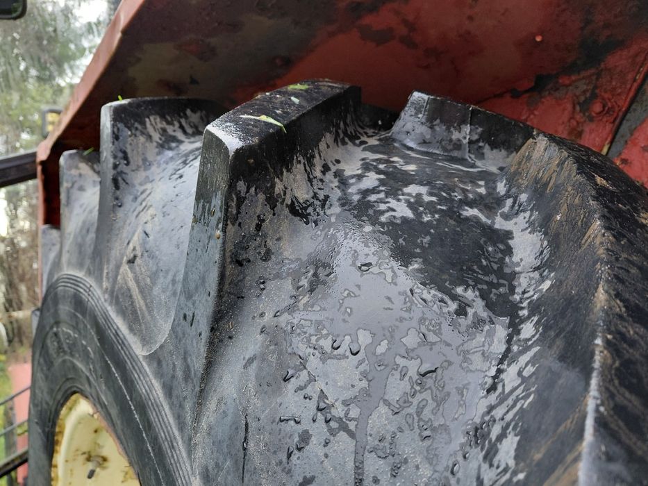 Ciągnik rolniczy Ursus c385 nowe opony,.obciążniki 10szt.