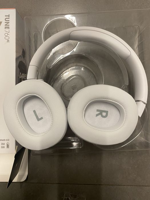 Auscultadores JBL Tune 760 NOVOS