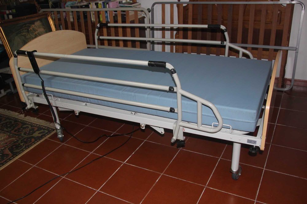 Cama Articulada Elétrica com Colchão Anti-Escaras – Excelente Estado