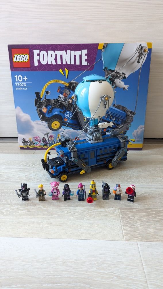 Lego Fortnite Battle Bus Бойовий автобус (77073)
