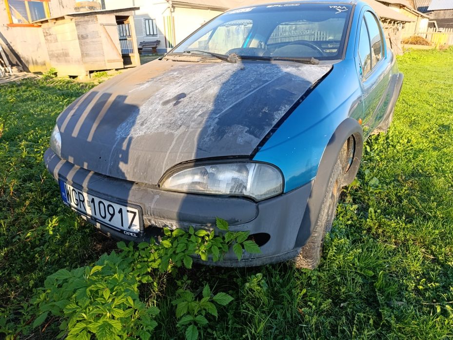 Опель tigra 1995р по запчастинах