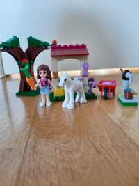 Lego friends, Oliwia i jej źrebaczek