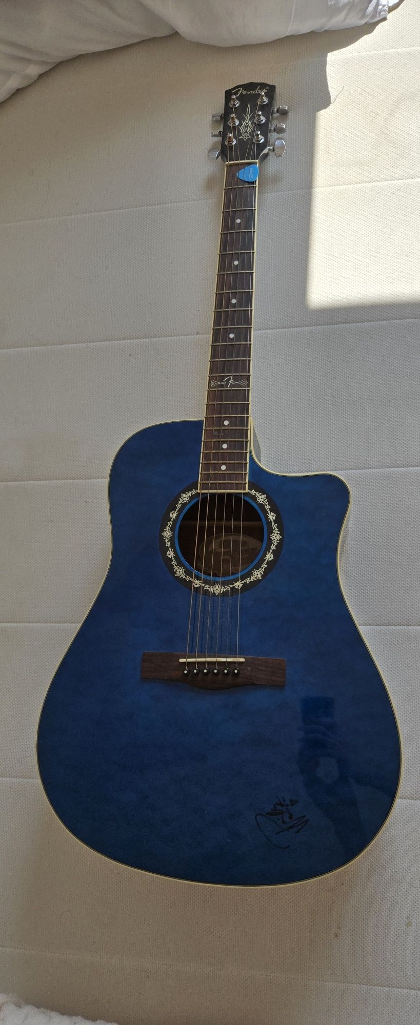 Fender T-Bucket 300CE acoustic-electric guitar